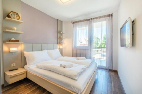 SilverWave Apartment